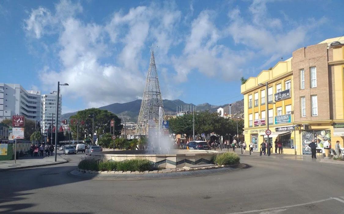 Apt Centrico Con Vistas Y Piscinas Benalmádena Eksteriør billede