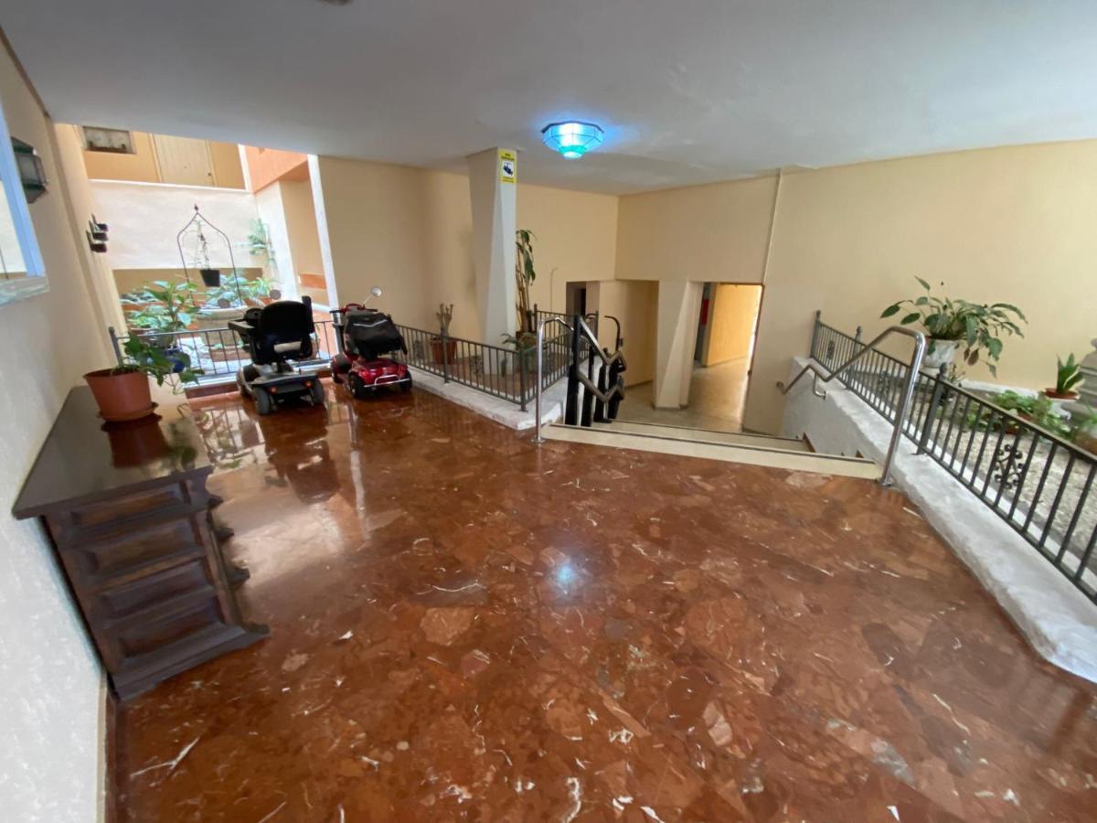 Apt Centrico Con Vistas Y Piscinas Benalmádena Eksteriør billede